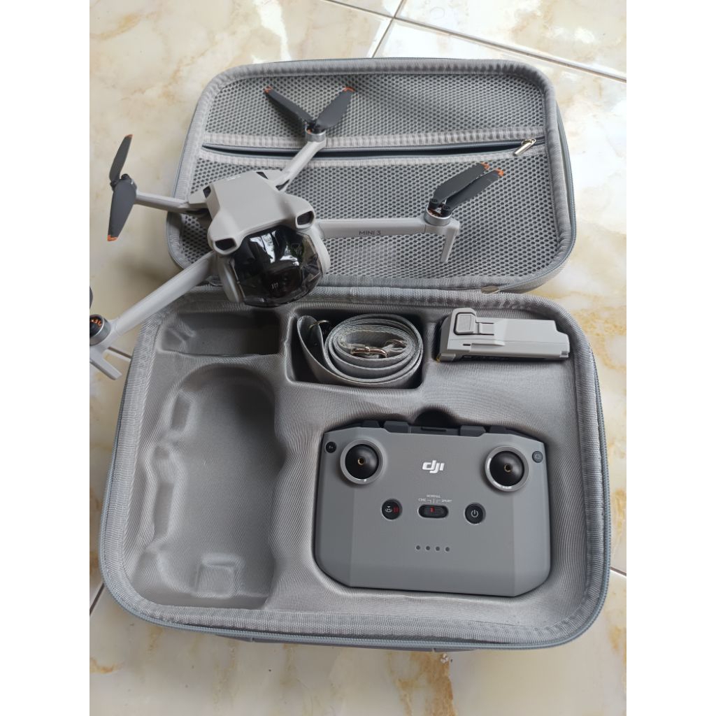 Drone DJI Mini 3 second