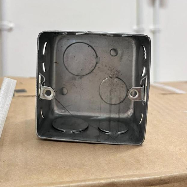 Inbow Dus Besi Kotak 75x75mm - Metal Switch Box Saklar & Stop Kontak