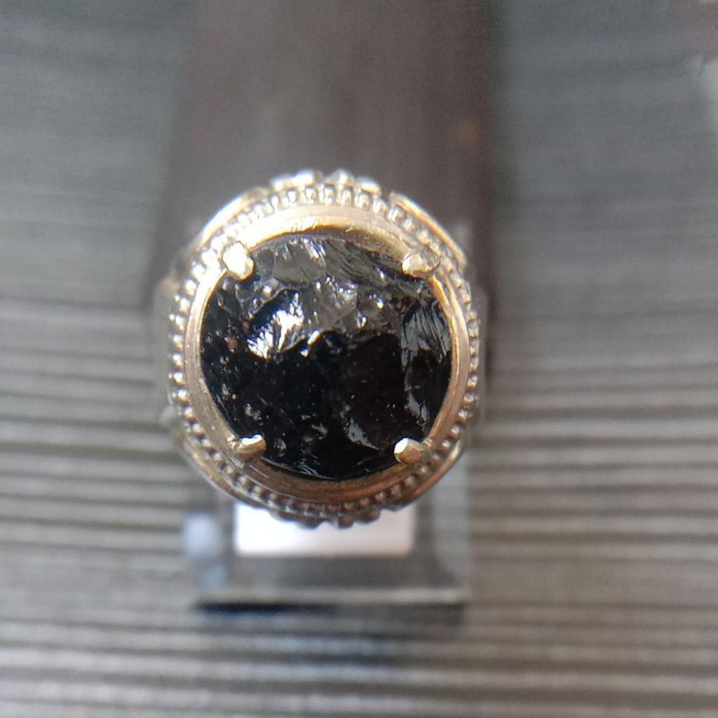Natural Batu Tektite/ Batu meteor
