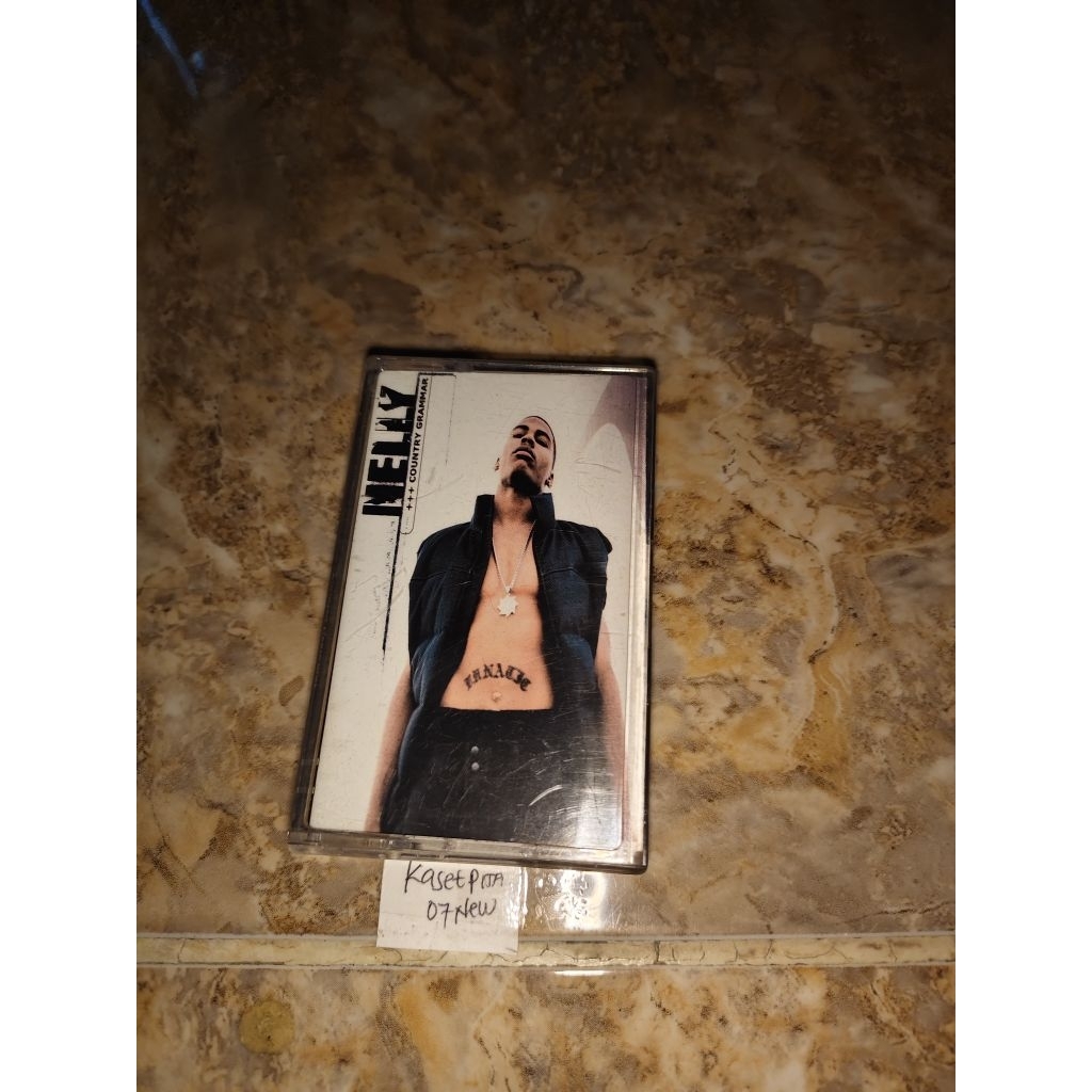 Kaset pita Nelly +++ country grammar