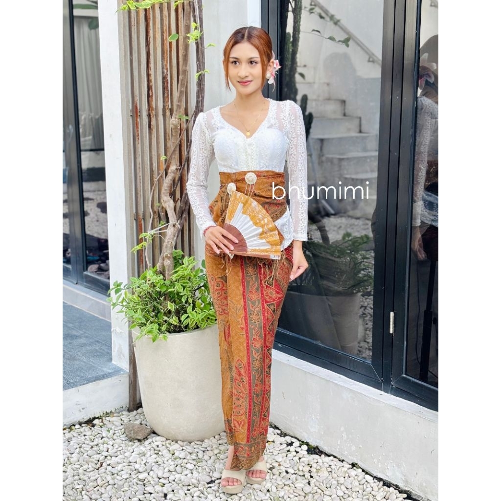 Kebaya Jadi Terbaru / Kebaya Zara Payet/ Kebaya Putih Terbaru /Kebaya Brokat