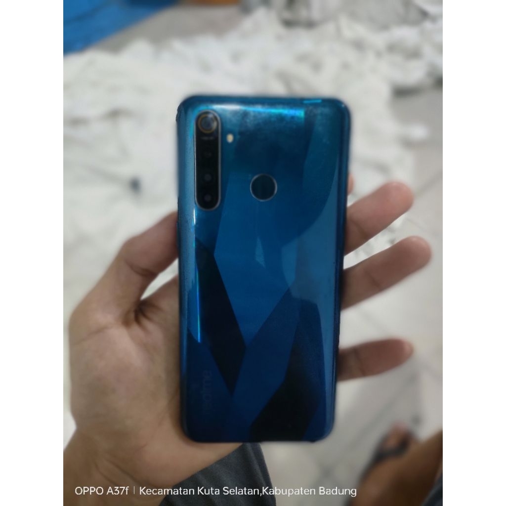 realme 5 pro 8 128