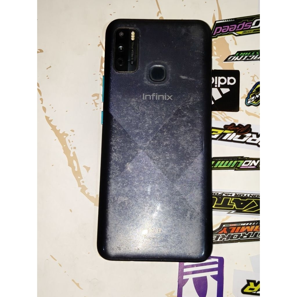 Infinix Hot 9 play 2/32gb Second Hanya unit only ( batangan)