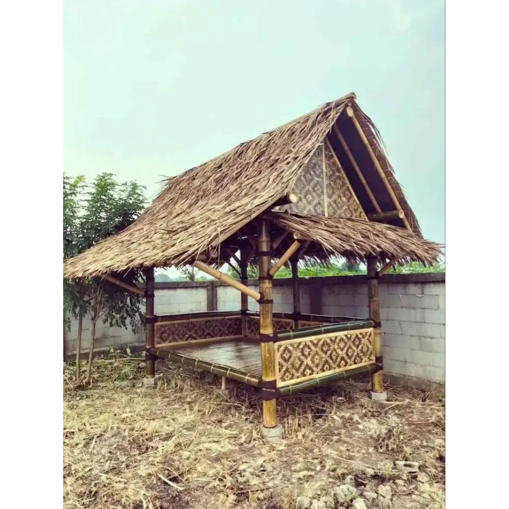 saung bambu gazebo siap huni ukuran 3x3m
