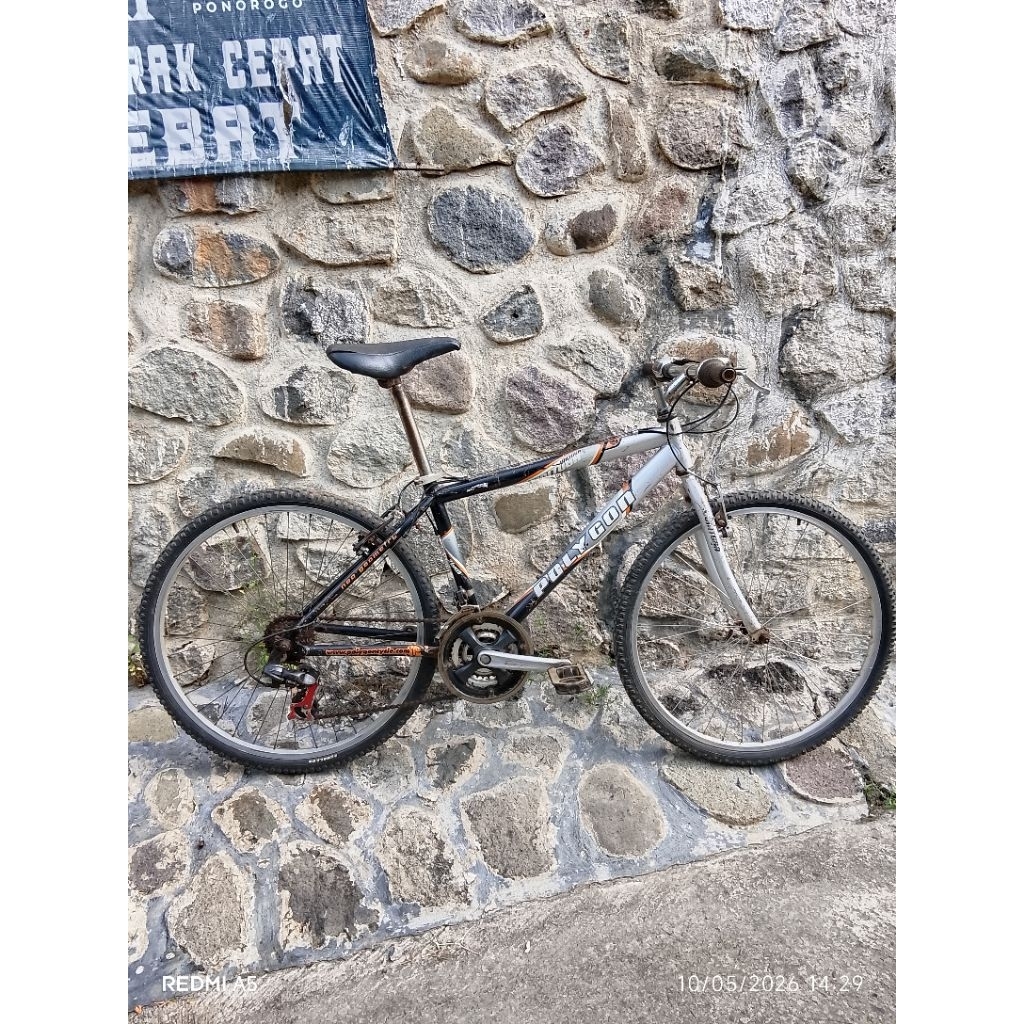 sepeda MTB Polygon unitoga