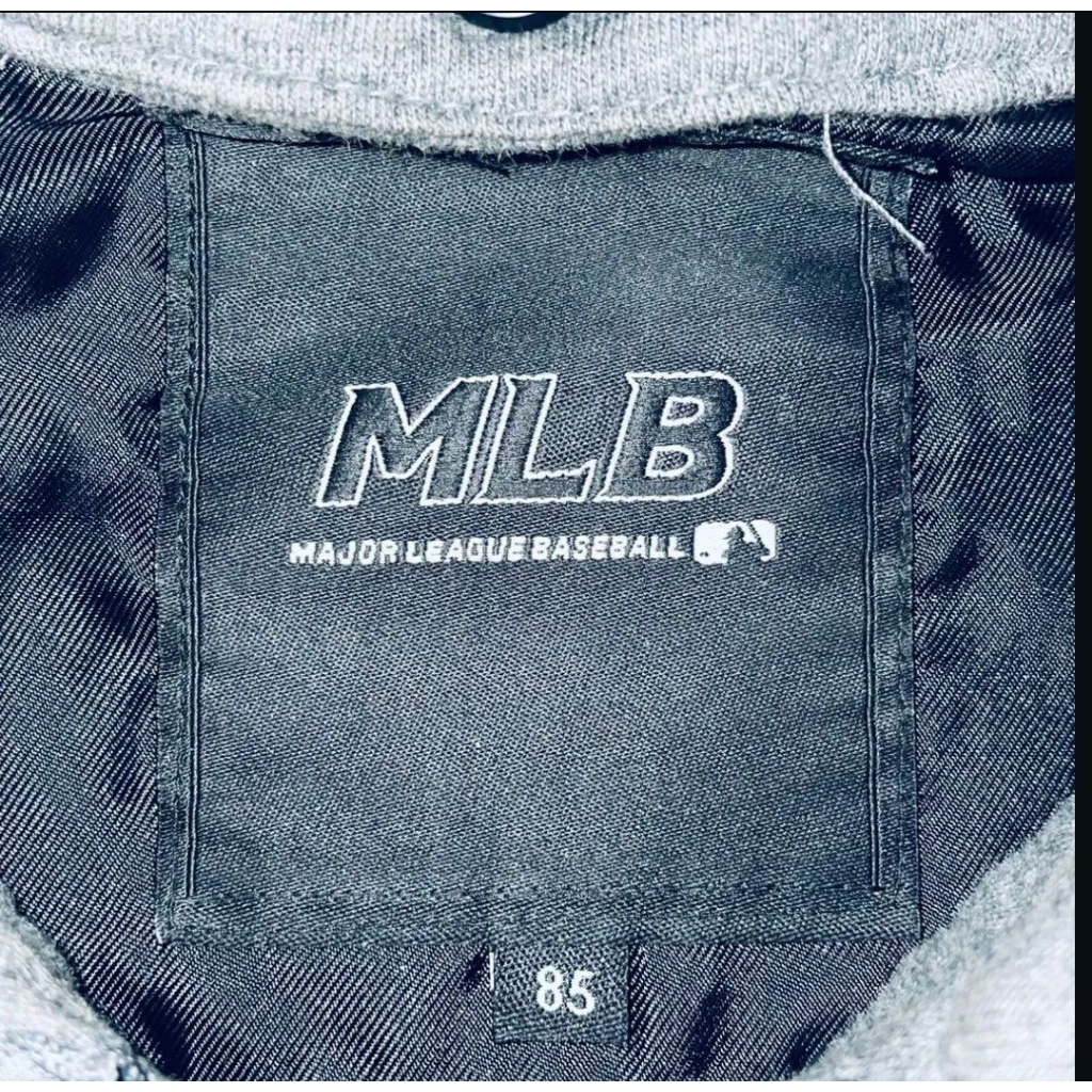 MLB Varsity jacket Original -Hitam -Sz s fit m