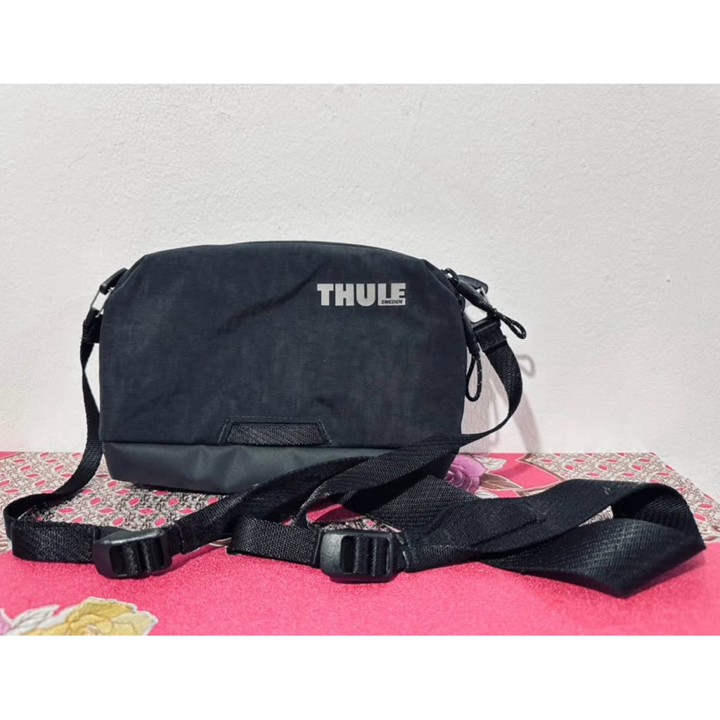 Tas THULE Paramount Crossbody Bag 2 Liters Original