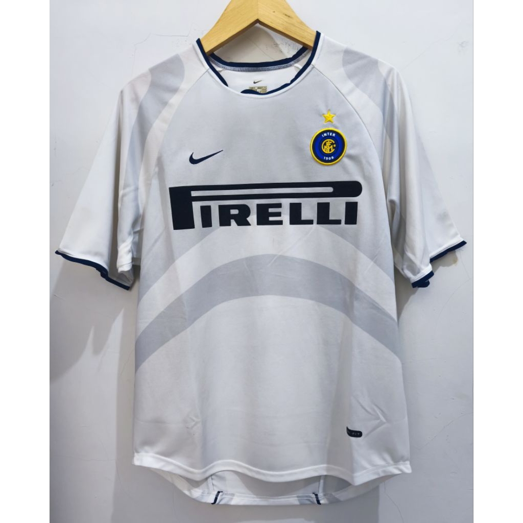 Original Jersey Retro Inter 2001/02 Away Vieri BNWOT