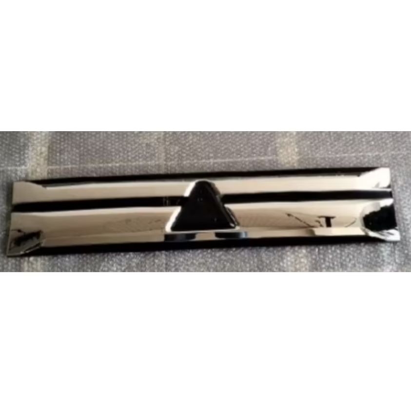 GRILLE GRILL MITSUBISHI L300 EURO 4 ORIGINAL