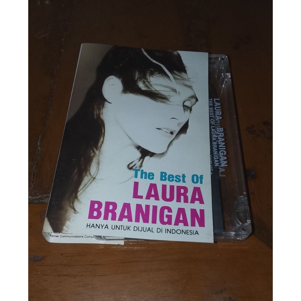 Kaset pita Laura branigan