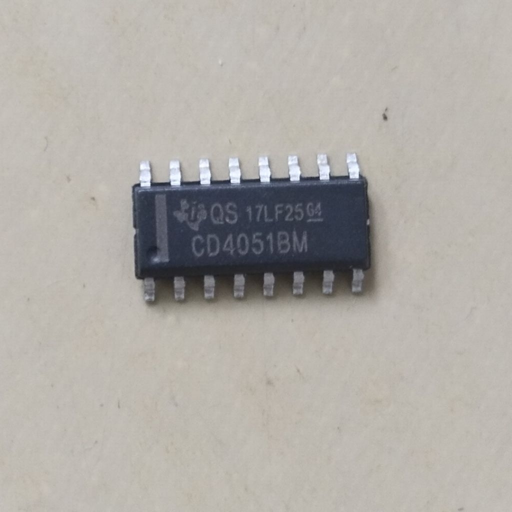 CD4051 CD4051BM 4051 SOP-16 SMD