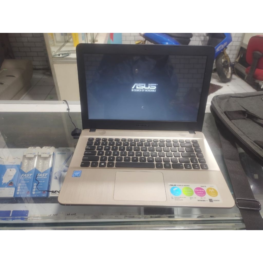 Laptop Asus X441S Processor intel Celeron N3060