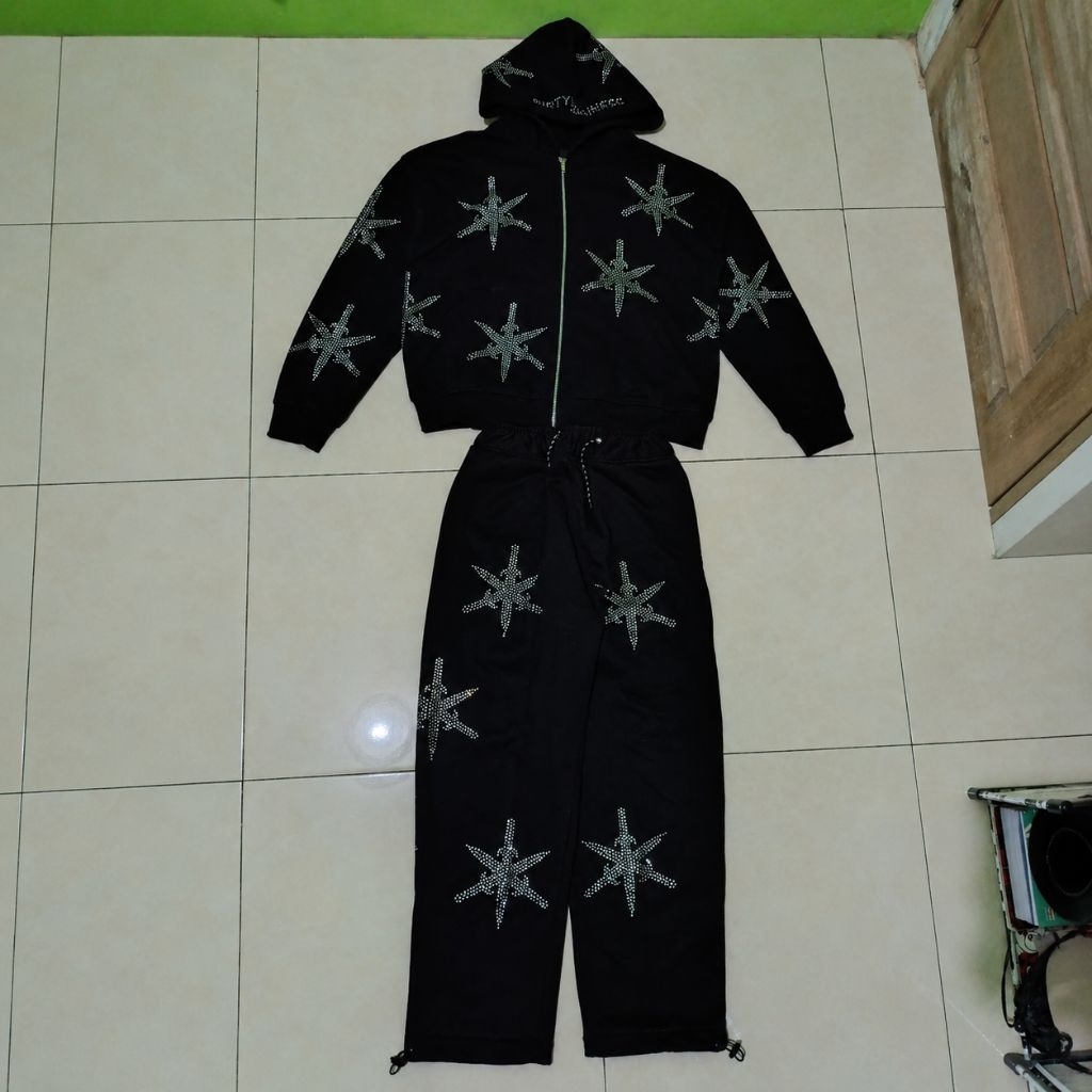 Oneset Dirty Business - Sword Rhinestone, Zip Hoodie Boxy & Baggy Pants Heavyweight Fit Black