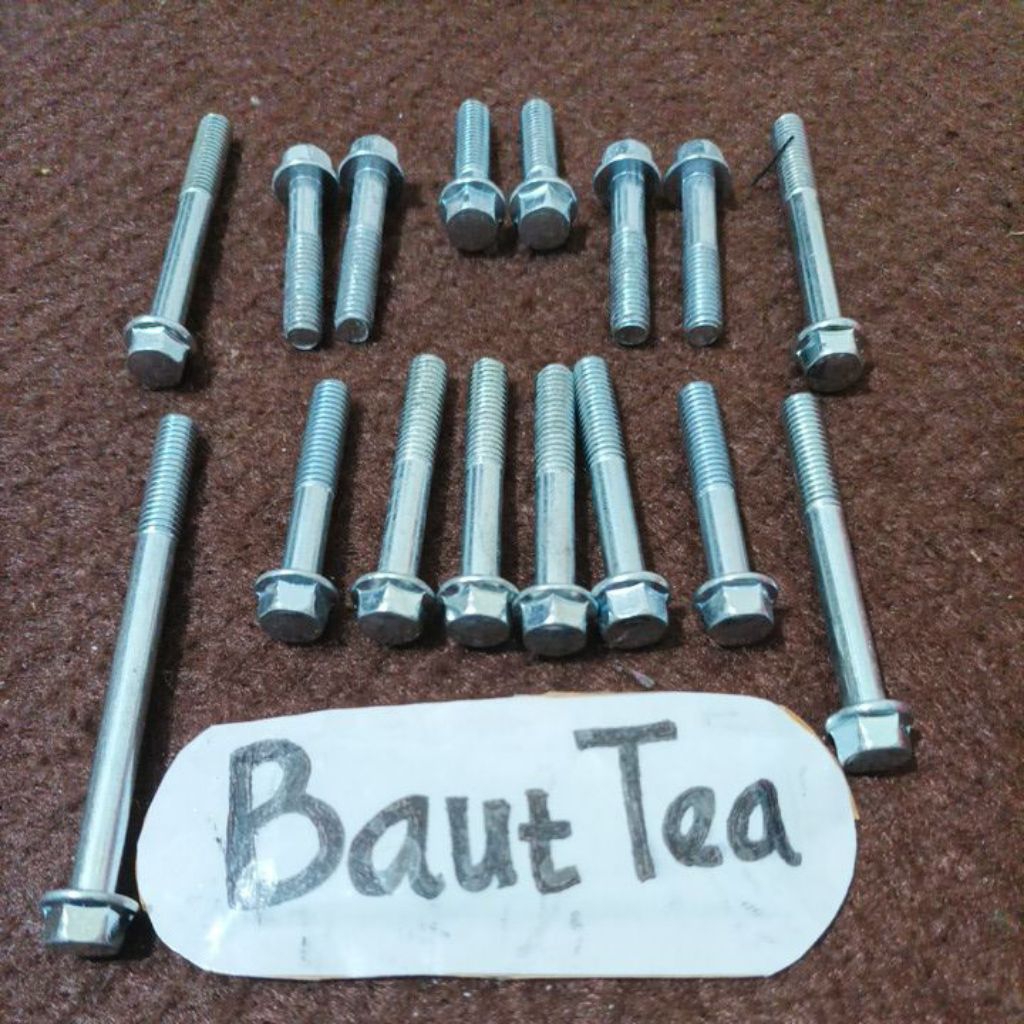 Baut Bak Mesin Set C70 Honda c 70