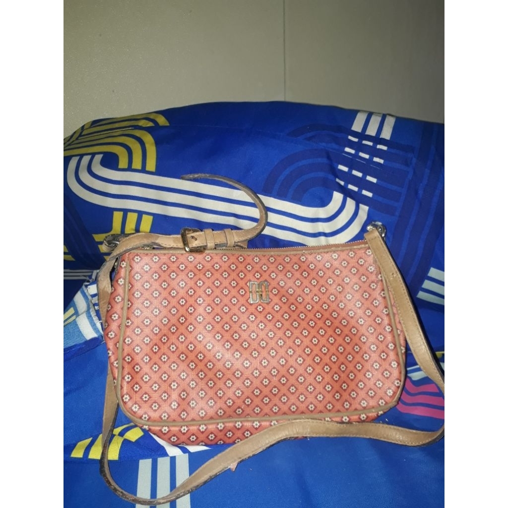 Sling bag wanita daks preloved