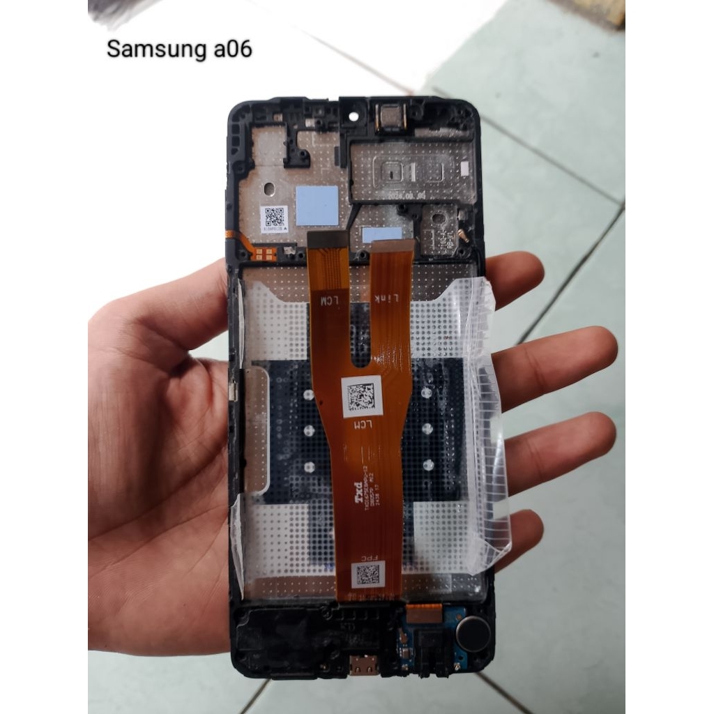 LCD ORIGINAL SAMSUNG A06