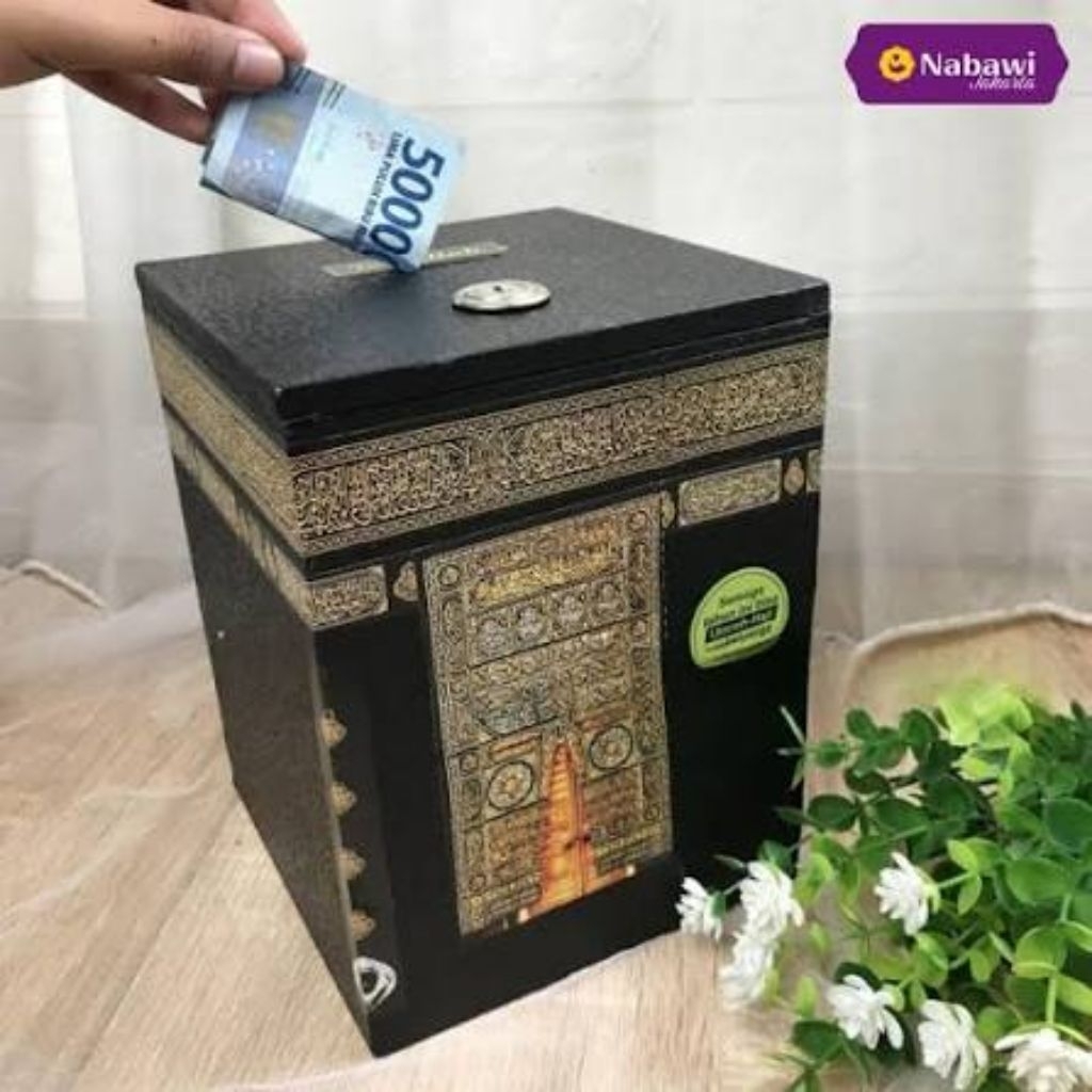 Celengan ka'bah kunci jumbo - Celengan miniatur Ka'bah kunci jumbo besar