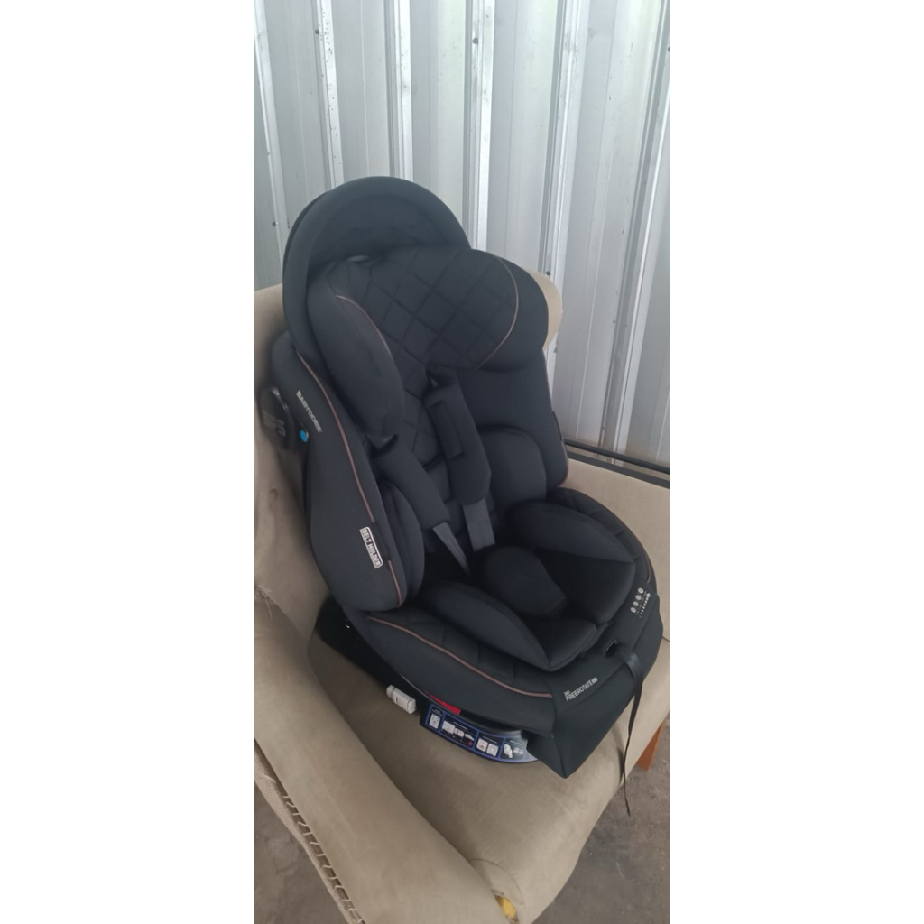 CAR SEAT BABYDOES (preloved)