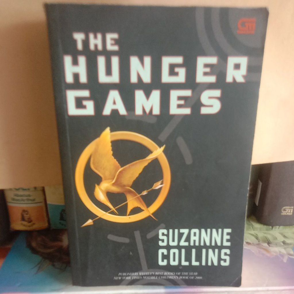 BUKU, THE HUNGER GAMES
