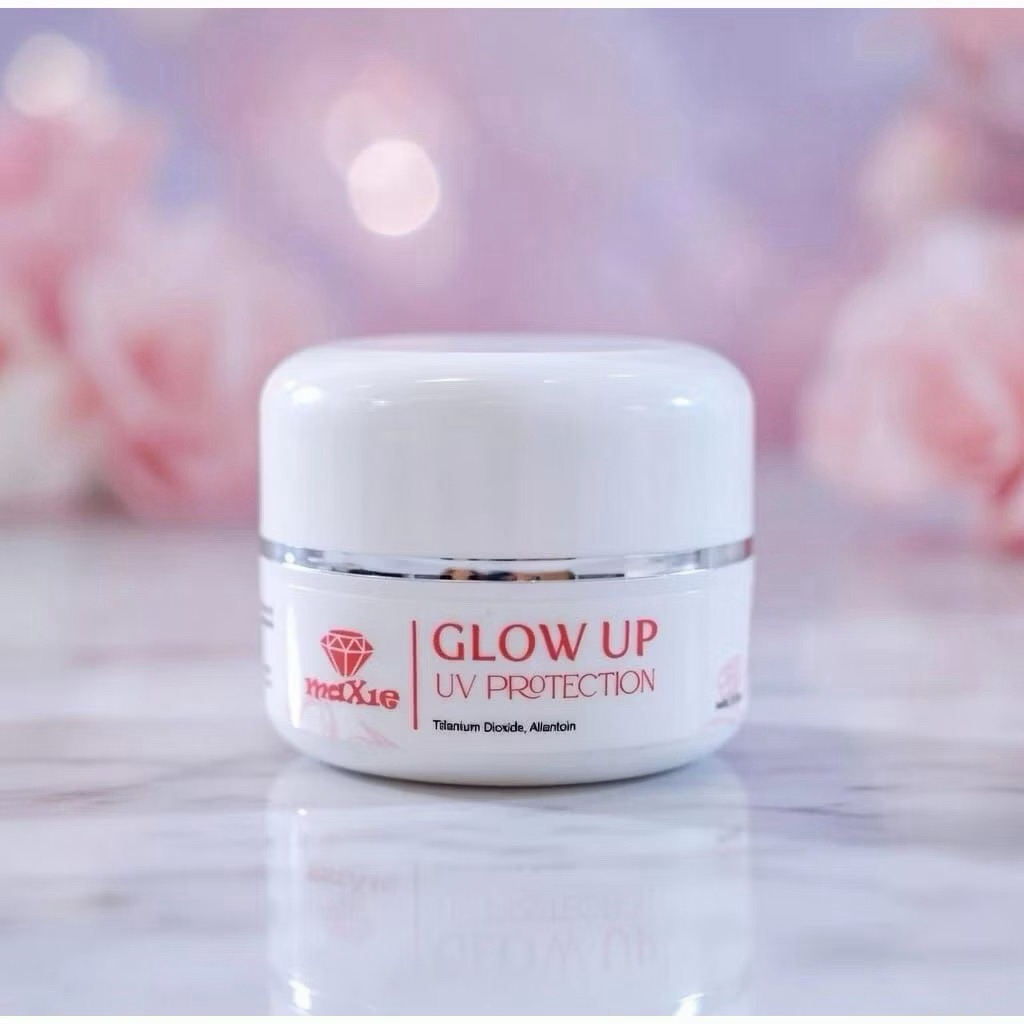 Day Cream Maxie Glow Up Uv Protection Krim Siang Kemasan Terbaru