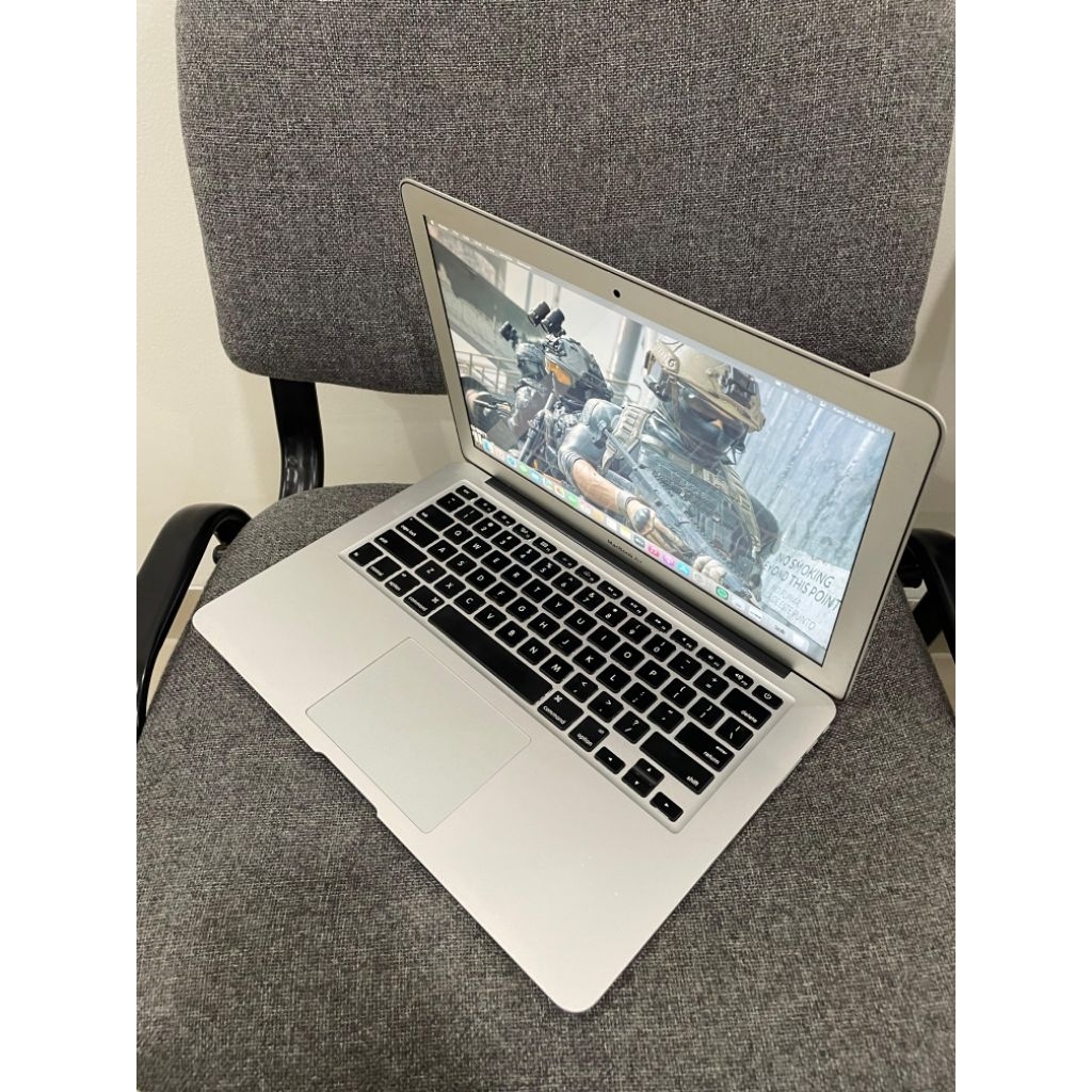 macbook Air 2017 i5/8/128GB