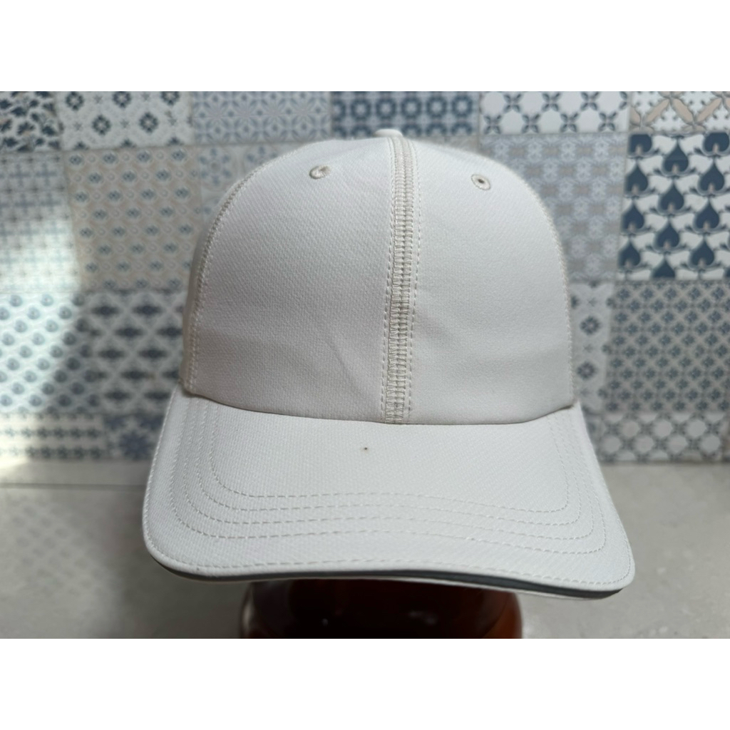 Topi Second Brand Branded Putih Polos By All In Motion Original Full Tag