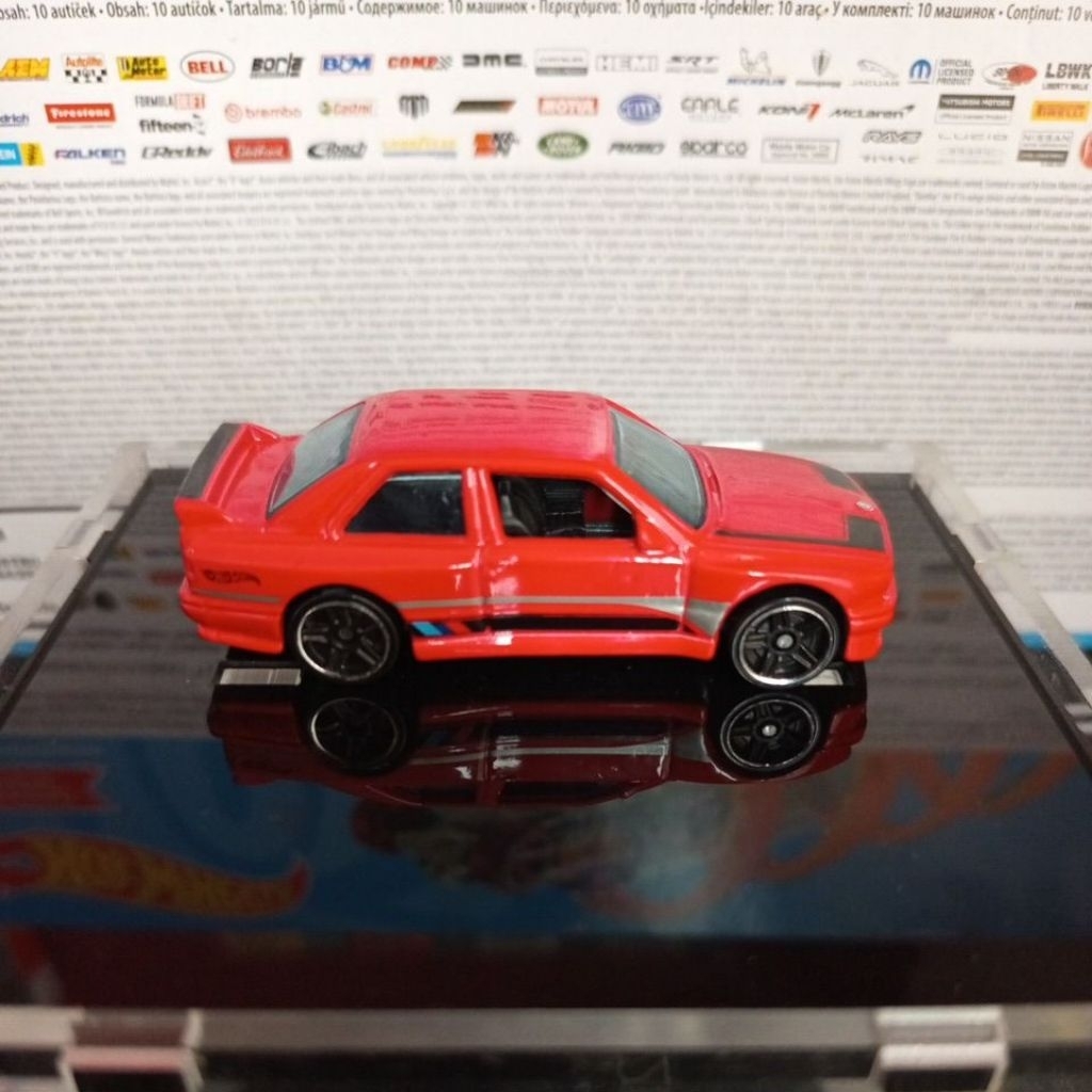 Diecast Loose Hot Wheels BMW M3 Merah