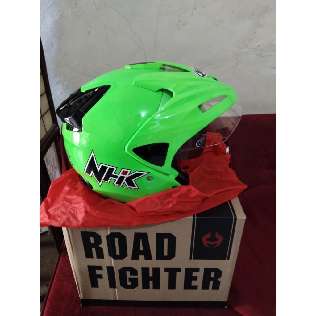 Helm nhk predator second