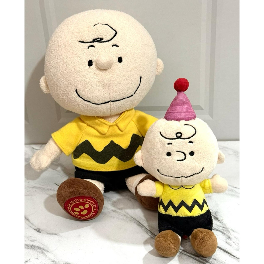 Boneka Plushie Charlie Brown Cap Universal Studios Japan (USJ) & Ganci Charlie Brown with Party Hat 