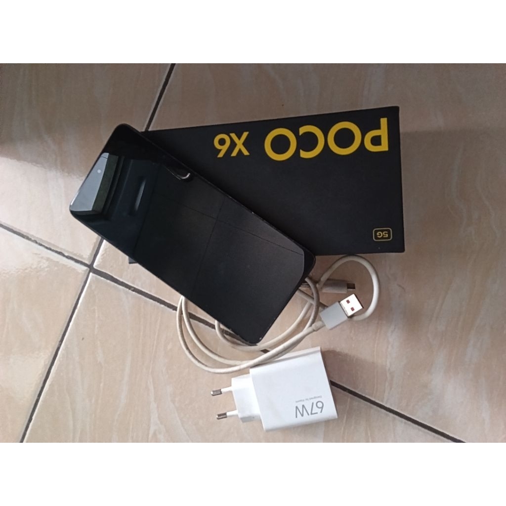 POCO X6 5G 12/256 GB MINUS LCD