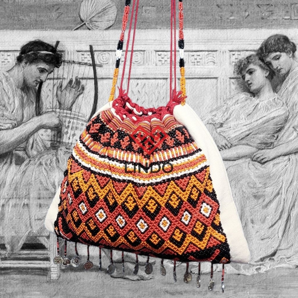 Sepu'/Tas Bahu Manik Tenun Motif Pondan Toraja (Kode: DB1031110)
