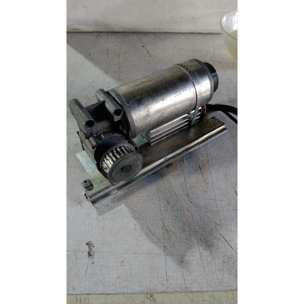 Dinamo gear head motor DC 24V rpm dinamo 3350