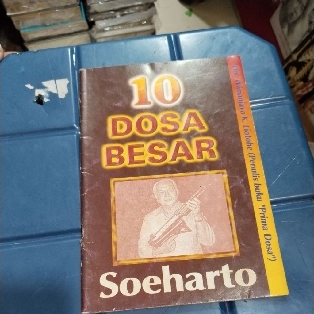 BUKU NOVEL ORIGINAL 10 DOSA BESAR SOEHARTO
