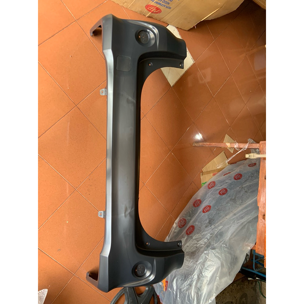 Bumper Bemper Belakang Toyota Avanza Veloz 2012 2016 OEM