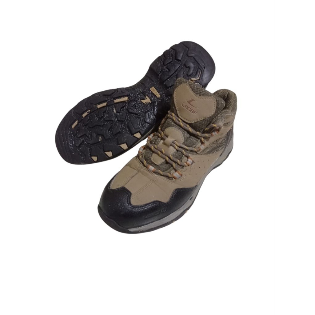 Sepatu Safety Lecaf size 42 insol 270