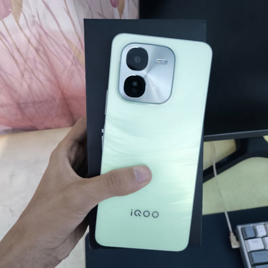 Vivo iQoo Z9x 5G 8/128 GB Garansi Resmi Indonesia Second Bekas Original