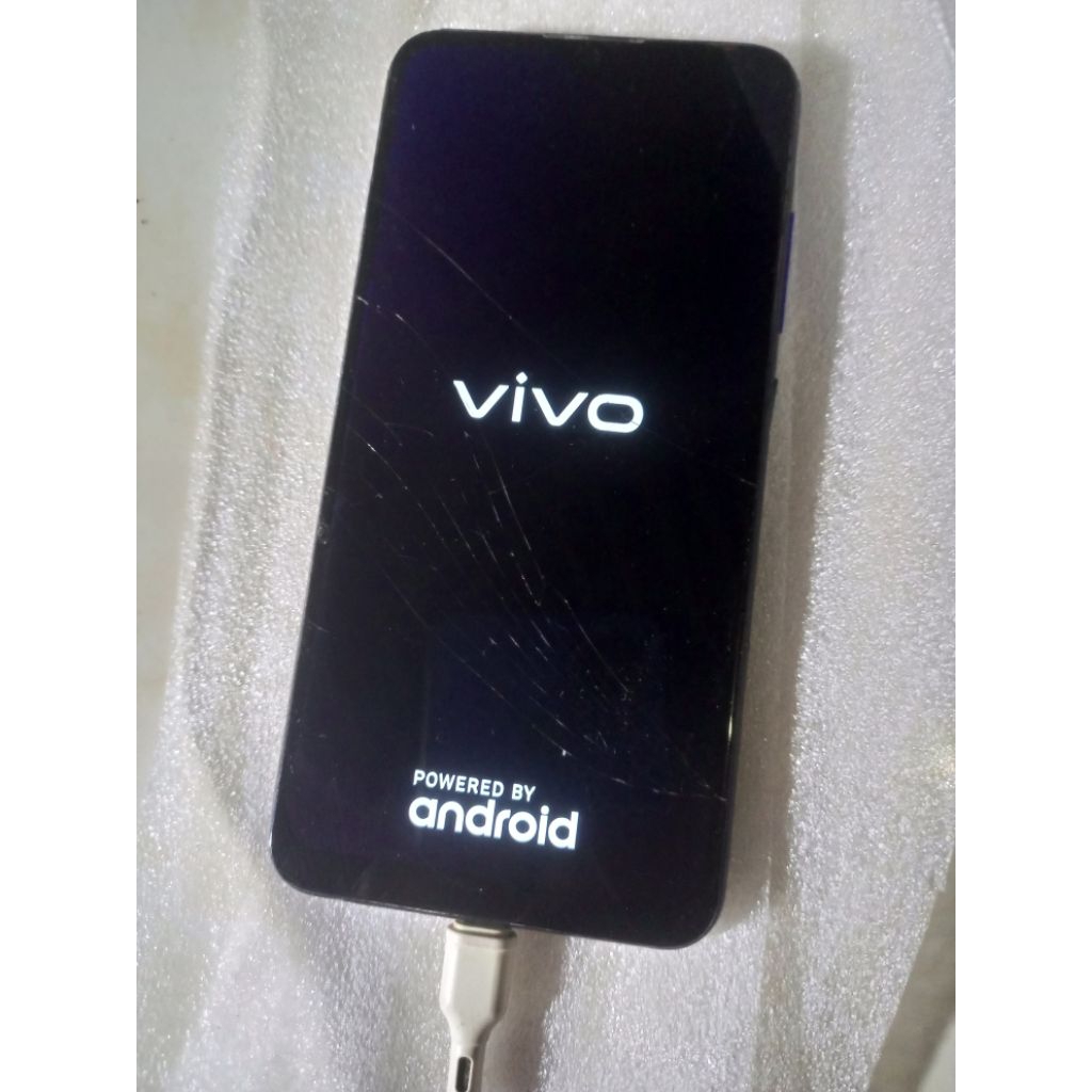 Vivo y91/y93/y95 minus mentok logo sama tc retak