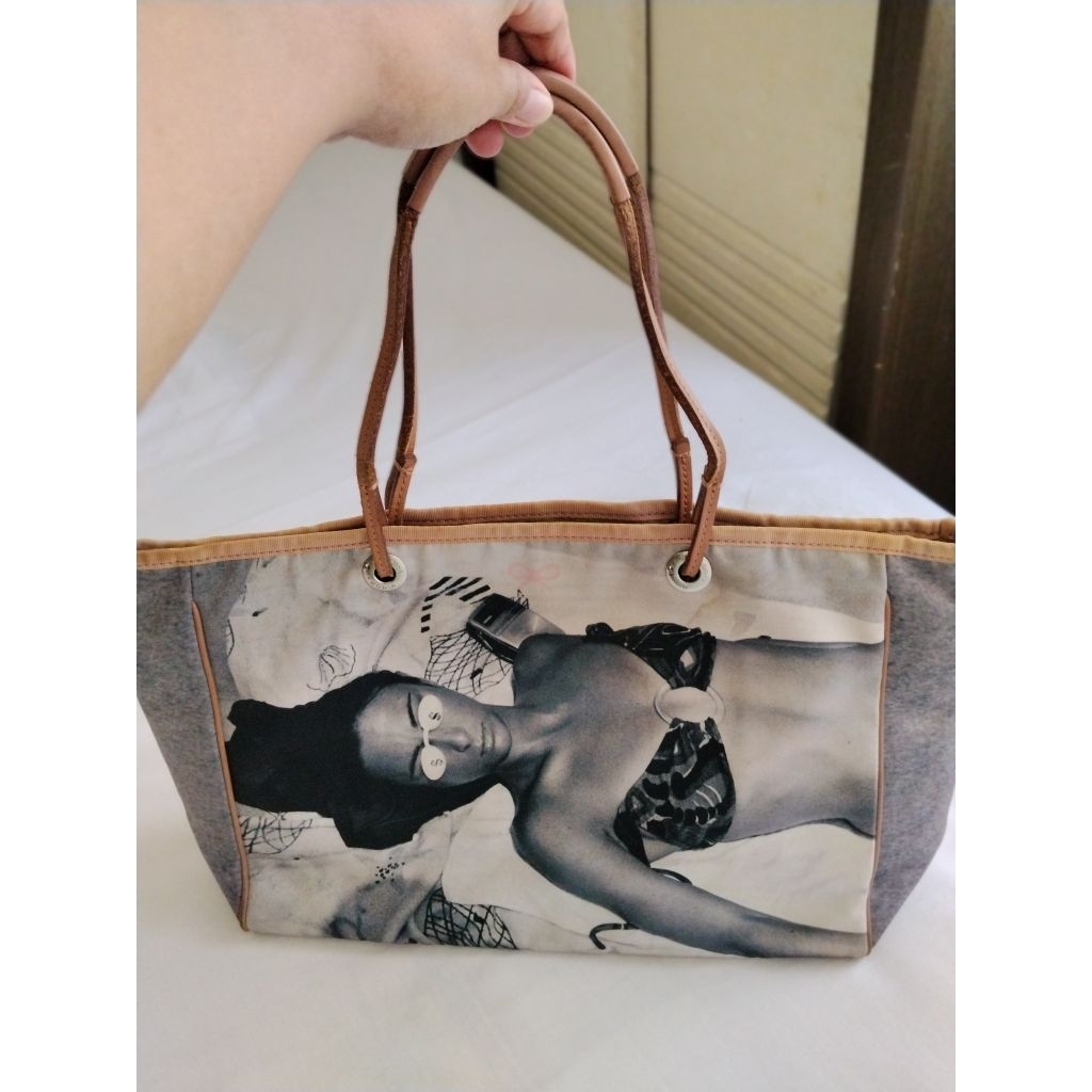 Anya Hindmarch tote bag authentic