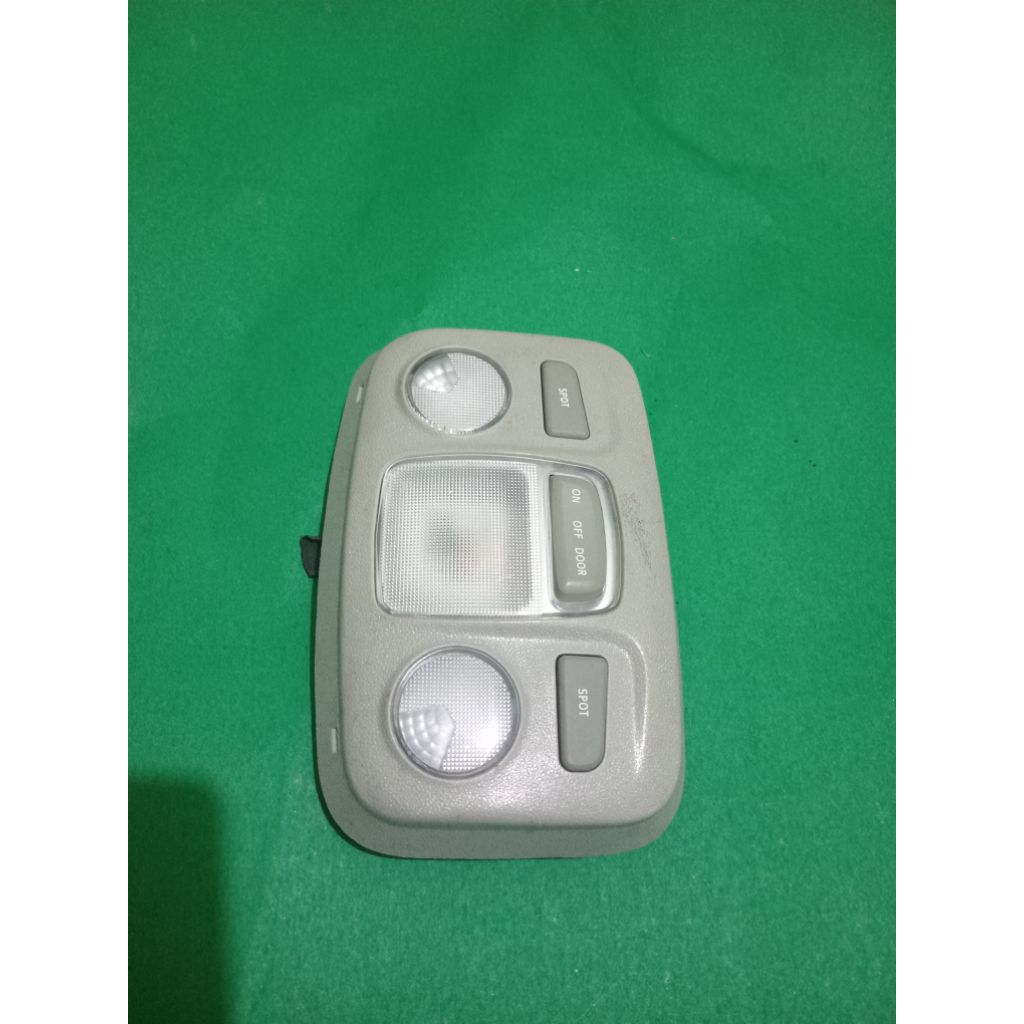 lampu plafon kabin mobil Avanza  Xenia. original