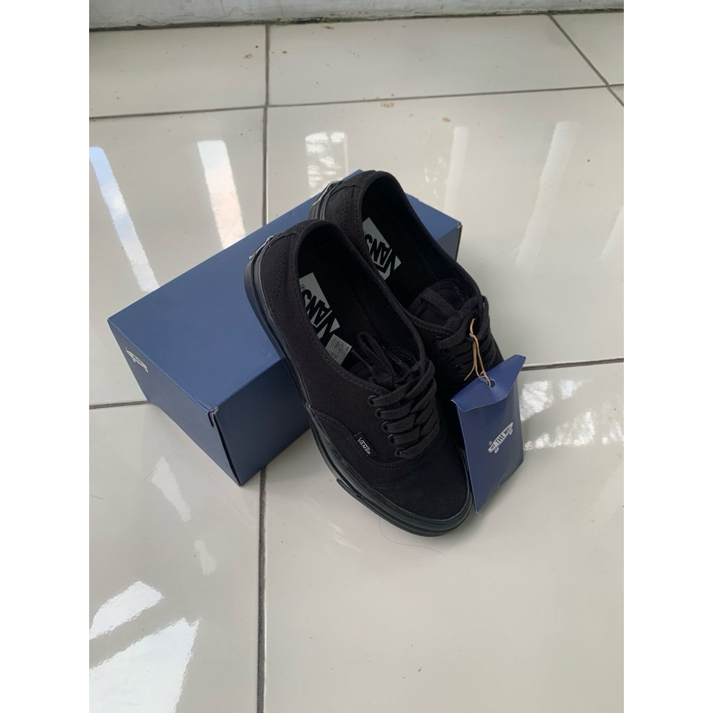 Vans authentic lx premium full black sz 40,5/ 26cm