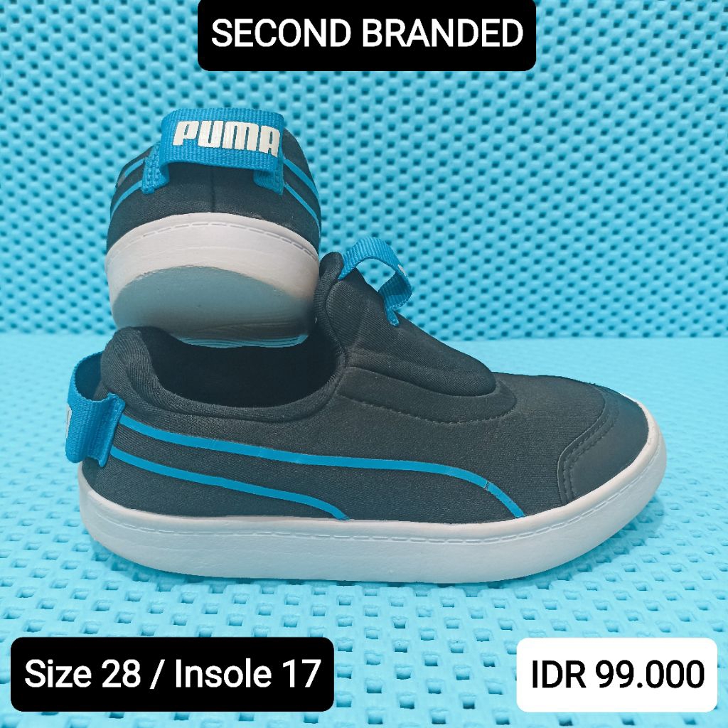 PUMA SLIP ON SEPATU ANAK