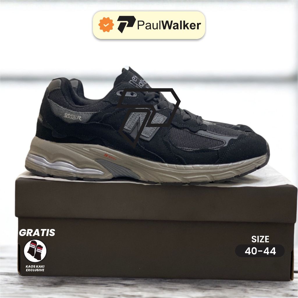 SEPATU SNEAKERS 2002r BLACK GREY