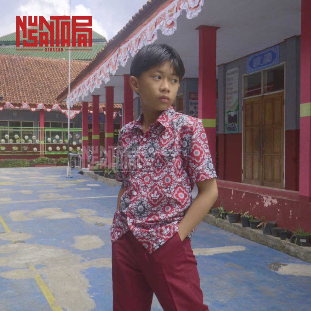Baju Batik Seragam Sekolah SD Negri Motif Tunas Harapan Merah