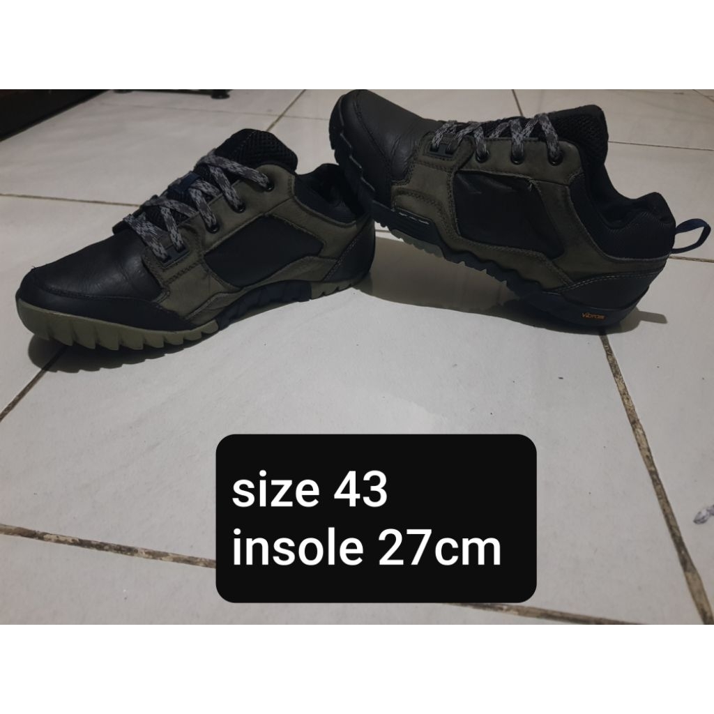 SepatuOutDorMERRELL