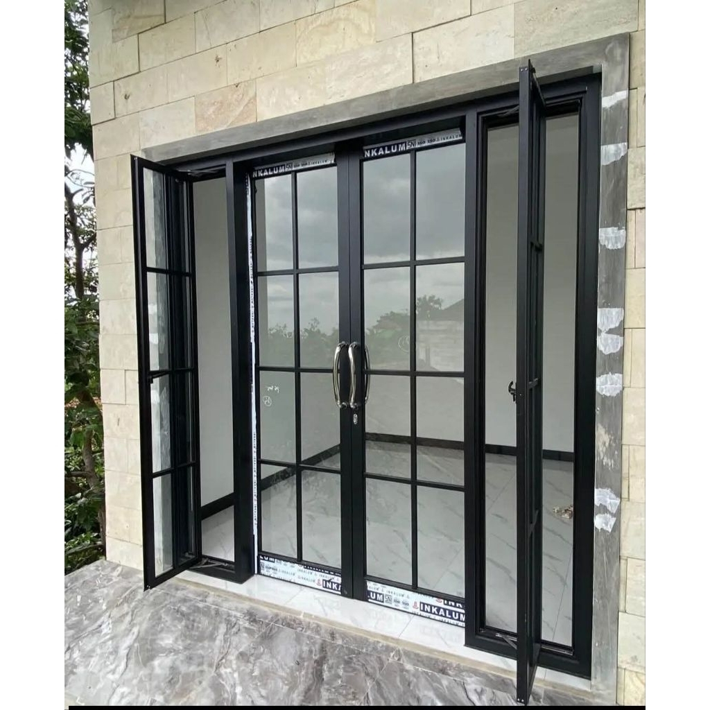 kusen pintu alumunium 3inc+ 2pintu seleding+ jendela hidup i kanan kiri  L 210 T 210 free packing ka