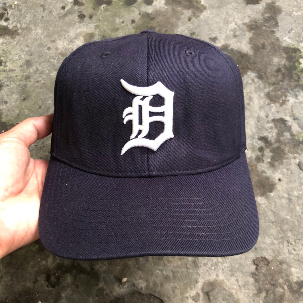 Topi Bekas Second MLB Logo D