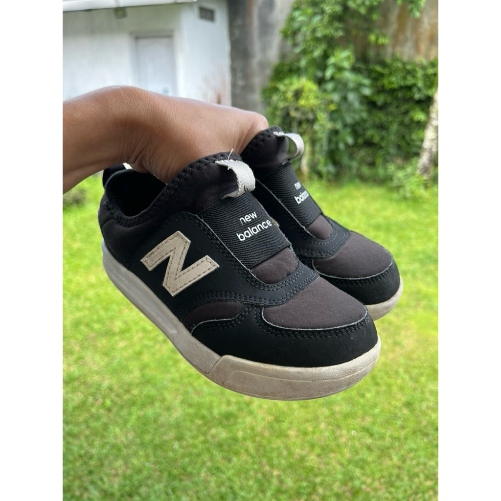 NEW BALANCE 300 anak//NewBalancePreloved//Sepatuanakmurah