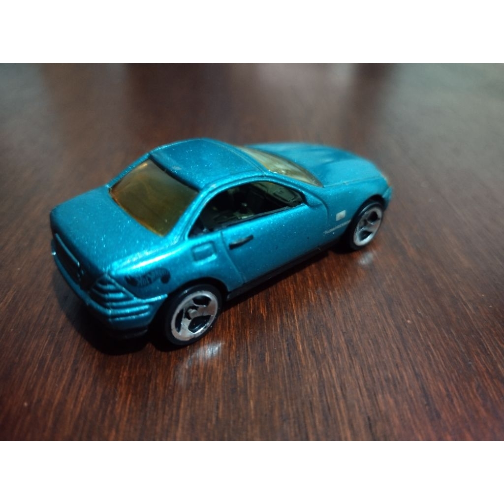 Hot Wheels Mercedes SLK ©1997 Mattel Inc.Made in India