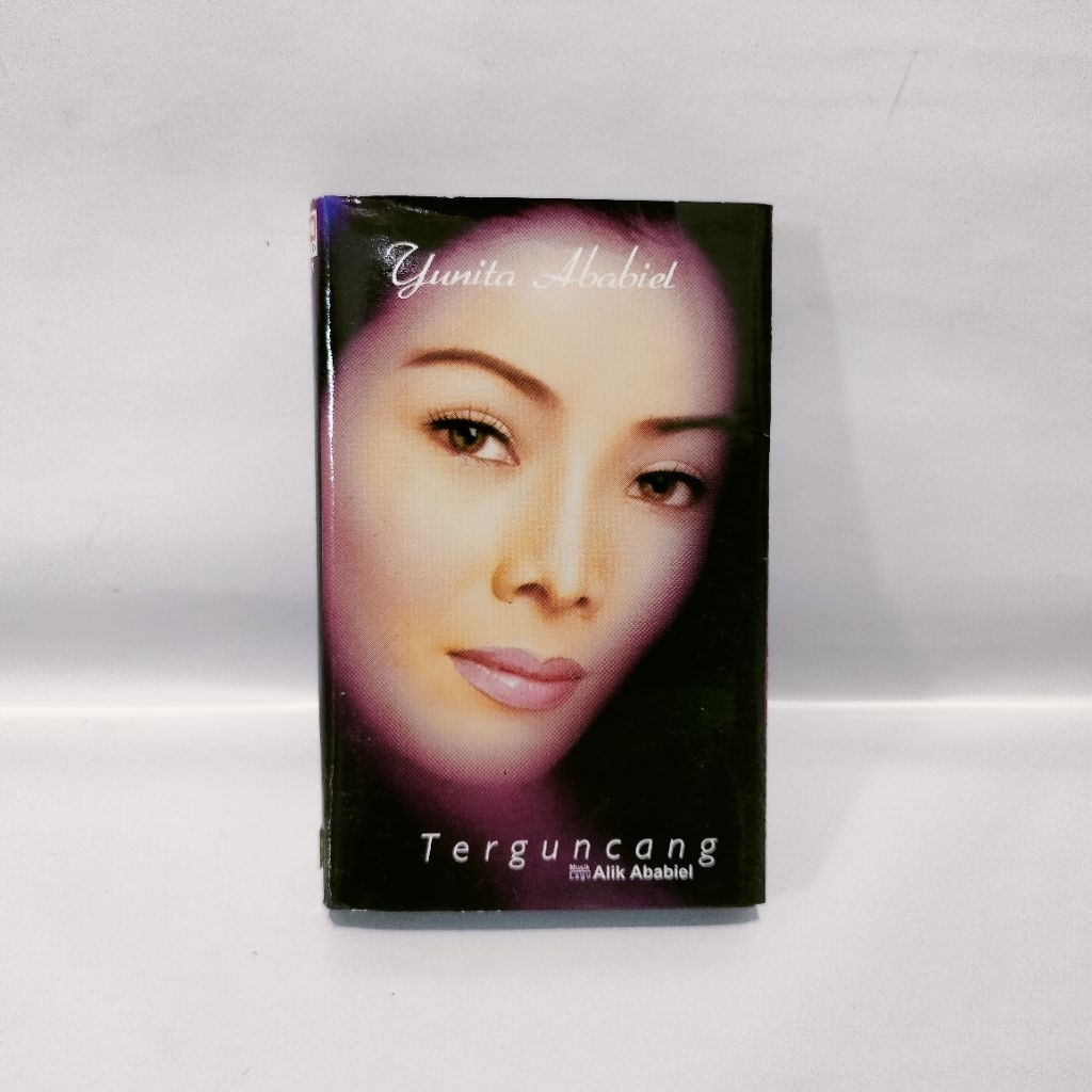 Kaset Pita Yunita Ababil - Terguncang