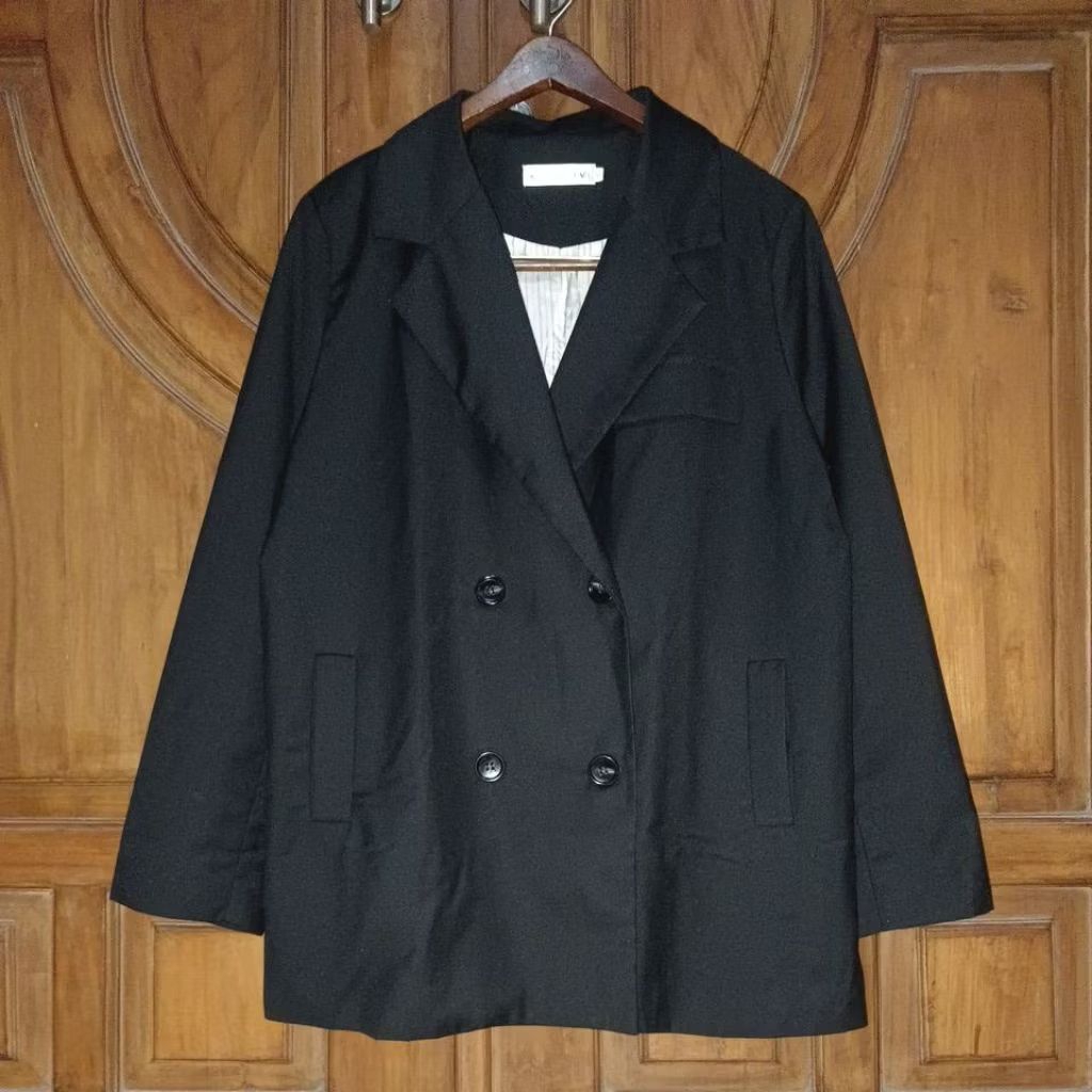 PRELOVED Y.R.TAB.TAO Blazer Wanita Hitam Bigsize LD 106